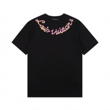 루이비통 남성 크루넥 블랙 반팔티 - Mens Black Tshirts 