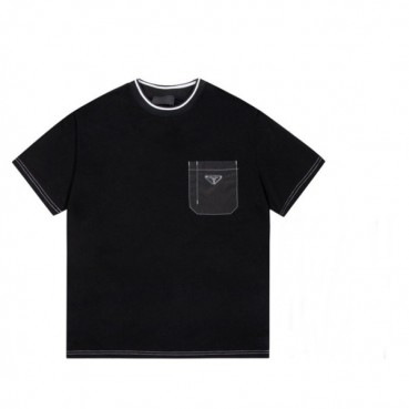 프라다 남성 크루넥 블랙 반팔티 - Mens Black Tshirts 