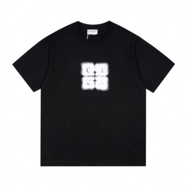 지방시 남성 크루넥 블랙 반팔티 - Mens Black Tshirts 