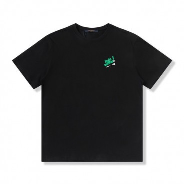 루이비통 남성 크루넥 블랙 반팔티 - Mens Black Tshirts 