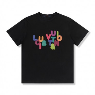 루이비통 남성 크루넥 블랙 반팔티 - Mens Black Tshirts 