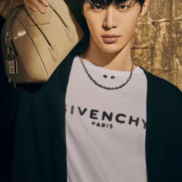 지방시 남성 크루넥 화이트 반팔티 - Mens White Tshirts 