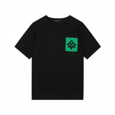 루이비통 남성 크루넥 블랙 반팔티 - Mens Black Tshirts 
