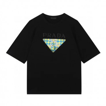 프라다 남성 크루넥 블랙 반팔티 - Mens Black Tshirts 