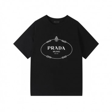 프라다 남성 크루넥 블랙 반팔티 - Mens Black Tshirts 