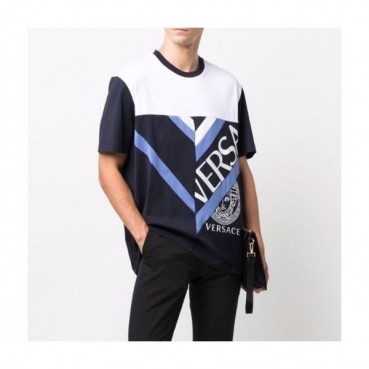 베르사체 남성 크루넥 블랙 반팔티 - Mens Black Tshirts 
