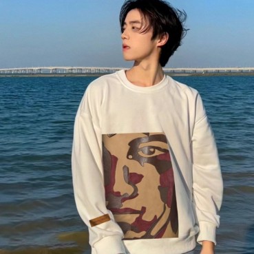 루이비통 남/녀 화이트 맨투맨 - Louis vuitton Unisex White Tshirts 