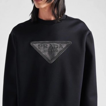프라다 남/녀 크루넥 블랙 맨투맨 - Prada Unisex Black Tshirts 