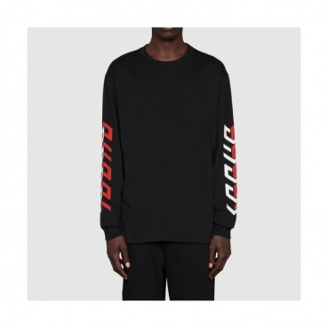 Gucci  Unisex Logo Crew-neck Cotton Tshirts Black  