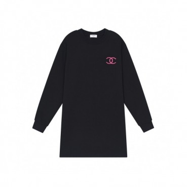Chanel  Womens Crew-neck Logo Cotton Tshirts Black 