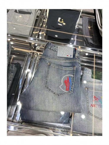 [몽클레어]Moncler 2023 Mens Casual Logo Cotton Pants  -몽클레어 2023 남성 캐쥬얼 로고 코튼 팬츠 Moc01839x.Size(29 