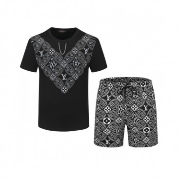 Louis vuitton 2021 Mens Casual Logo Training Short Sleeved Clothes&Half Pants Black - 루이비통 2021 남성 캐쥬얼 로고 반팔 트레이닝복&반바지 Lou02783x Size(m 