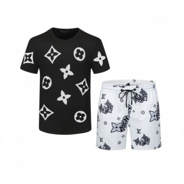 Louis vuitton 2021 Mens Casual Logo Training Short Sleeved Clothes&Half Pants Black - 루이비통 2021 남성 캐쥬얼 로고 반팔 트레이닝복&반바지 Lou02782x Size(m 