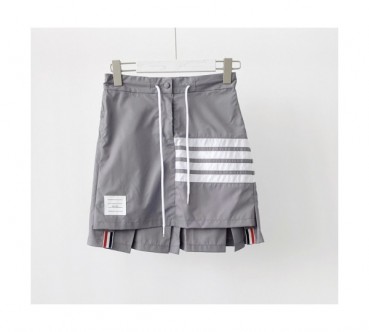 Thom Browne Womens Casual Half-pants 