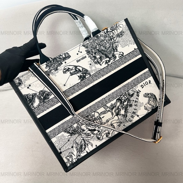 726125c03c13e2f9eda29e85f8786883_1723045889_8507.JPG 726125c03c13e2f9eda29e85f8786883_1723045889_8507.JPG