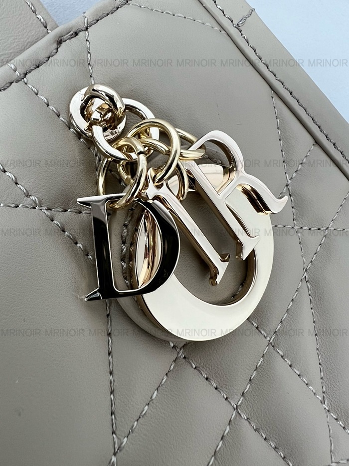 c263d614392fcaa639a1c9ef3e51f179_1713684677_0119.JPG c263d614392fcaa639a1c9ef3e51f179_1713684677_0119.JPG