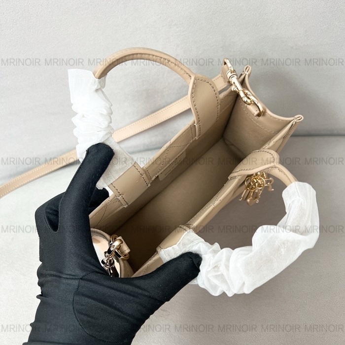 c263d614392fcaa639a1c9ef3e51f179_1713684678_4051.JPG c263d614392fcaa639a1c9ef3e51f179_1713684678_4051.JPG