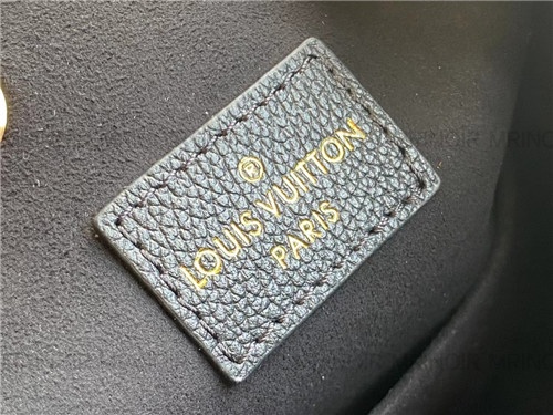82353_16207443445871.jpg